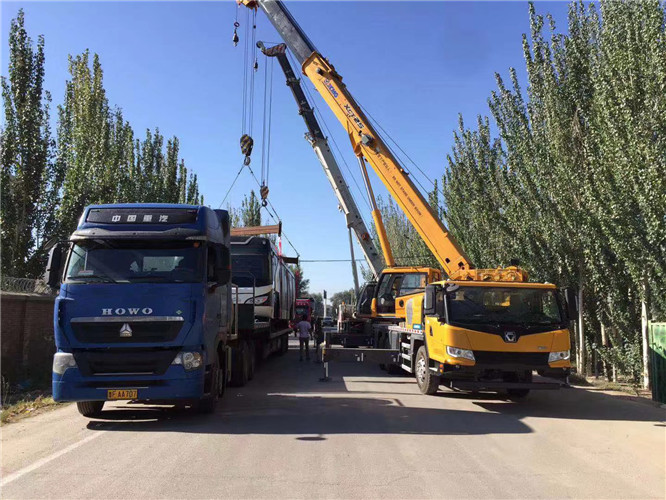 陵水县“省油又稳当”—— 吊车的 “智能节能” 技术